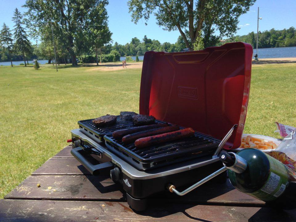 Gear Review Coleman FyreSargeant 3in1 HyperFlame Stove Canadian Geographic