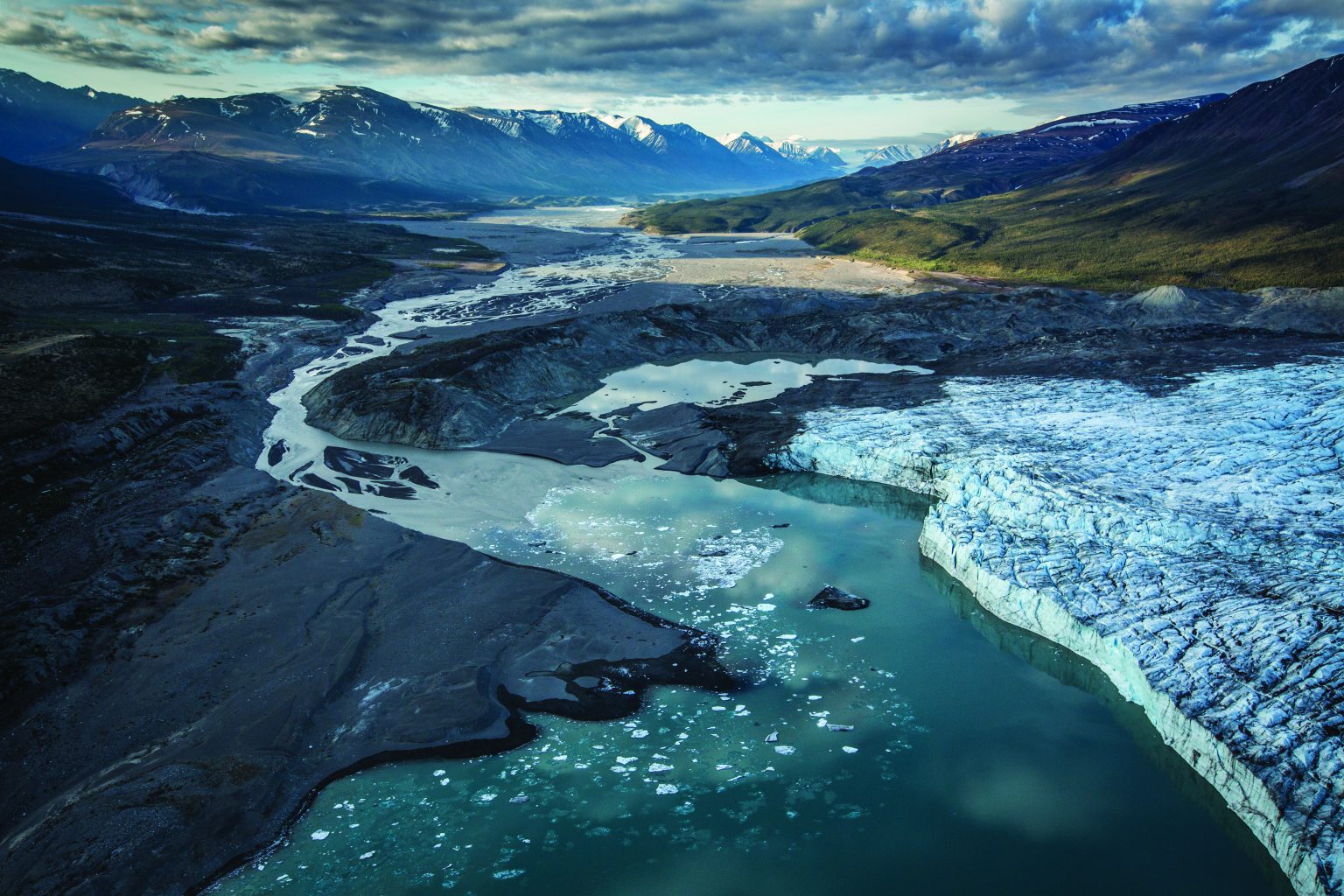 A view of the Donjek River Valley