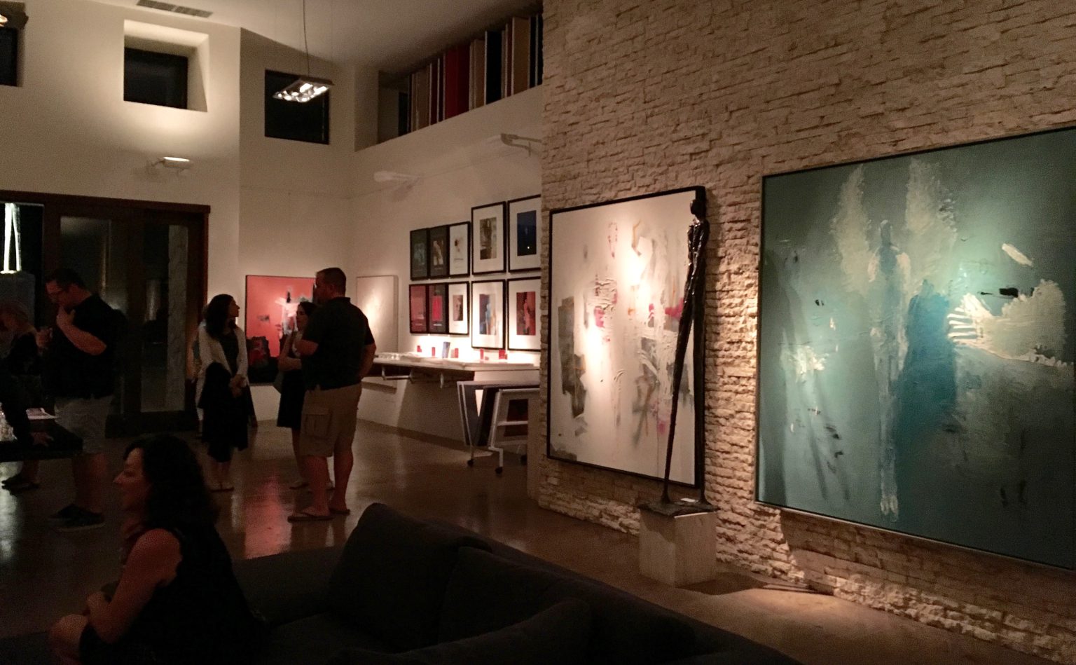 The Frank Arnold Gallery in San José del Cabo is one of the participant galleries in the weekly Thursday evening Art Walk that takes place from late October to June. 