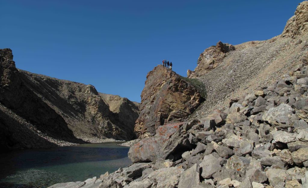 Researchers explore the Tunnunik impact crater in Canada's Arctic