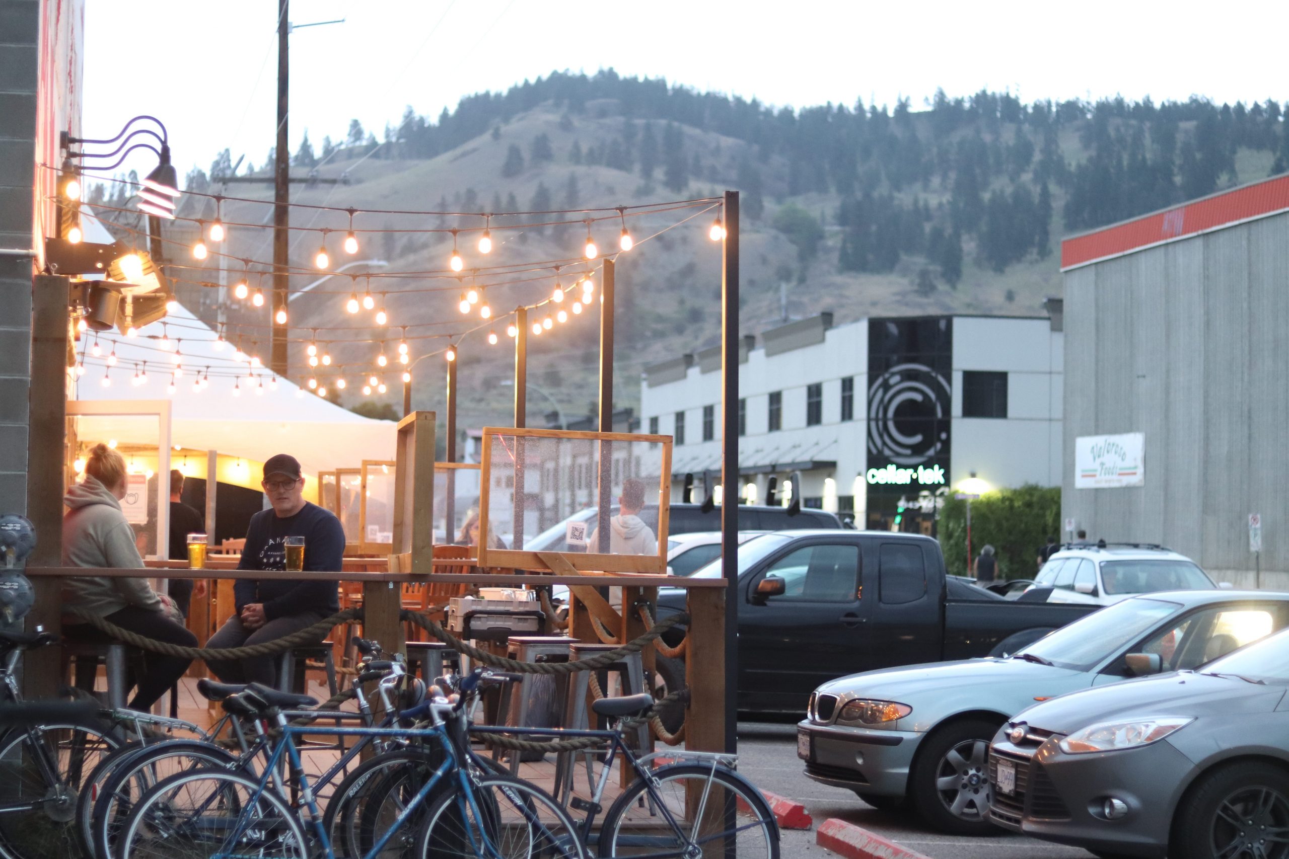 A fivestop historical tour of Kelowna — the grizzly bear city