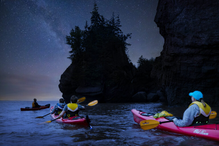 Kayaking Hopewell Rocks after dark | Canadian Geographic